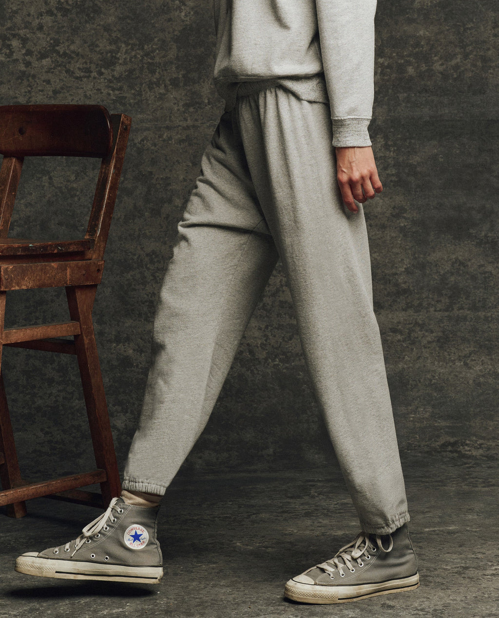 The Fleece Stadium Sweatpant. Solid -- Heather Grey
