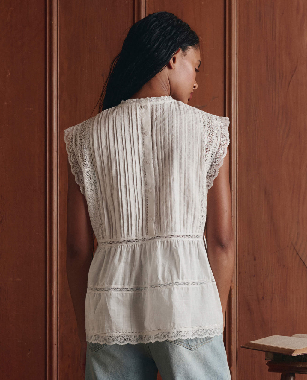 The Sonnet Top. -- True White