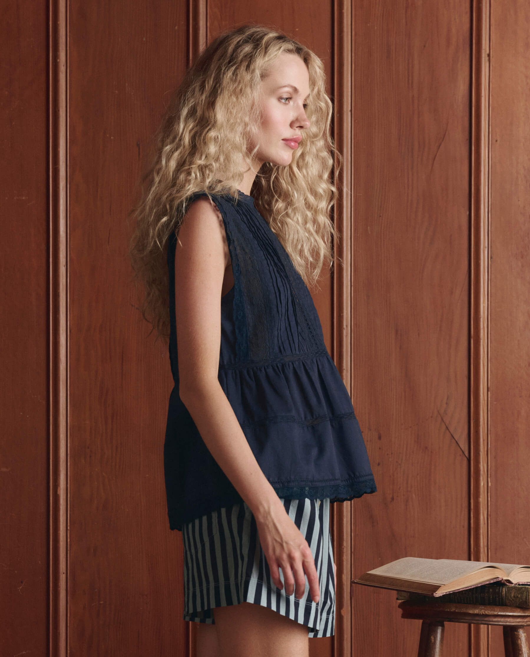 The Sonnet Top. -- Navy