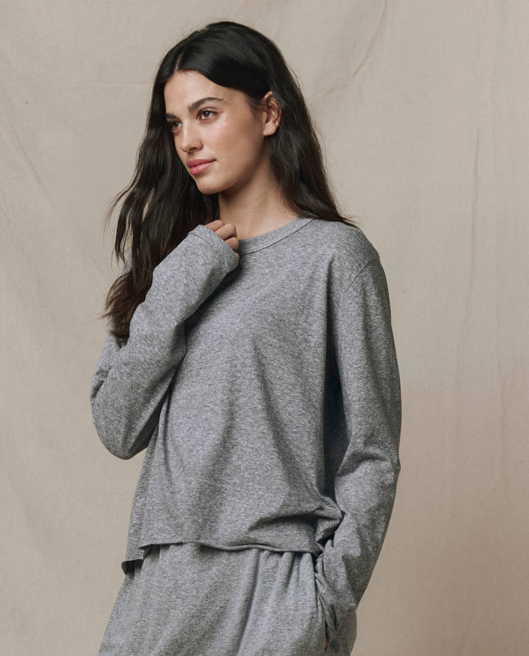 The Long Sleeve Crop Tee. -- Heather Grey