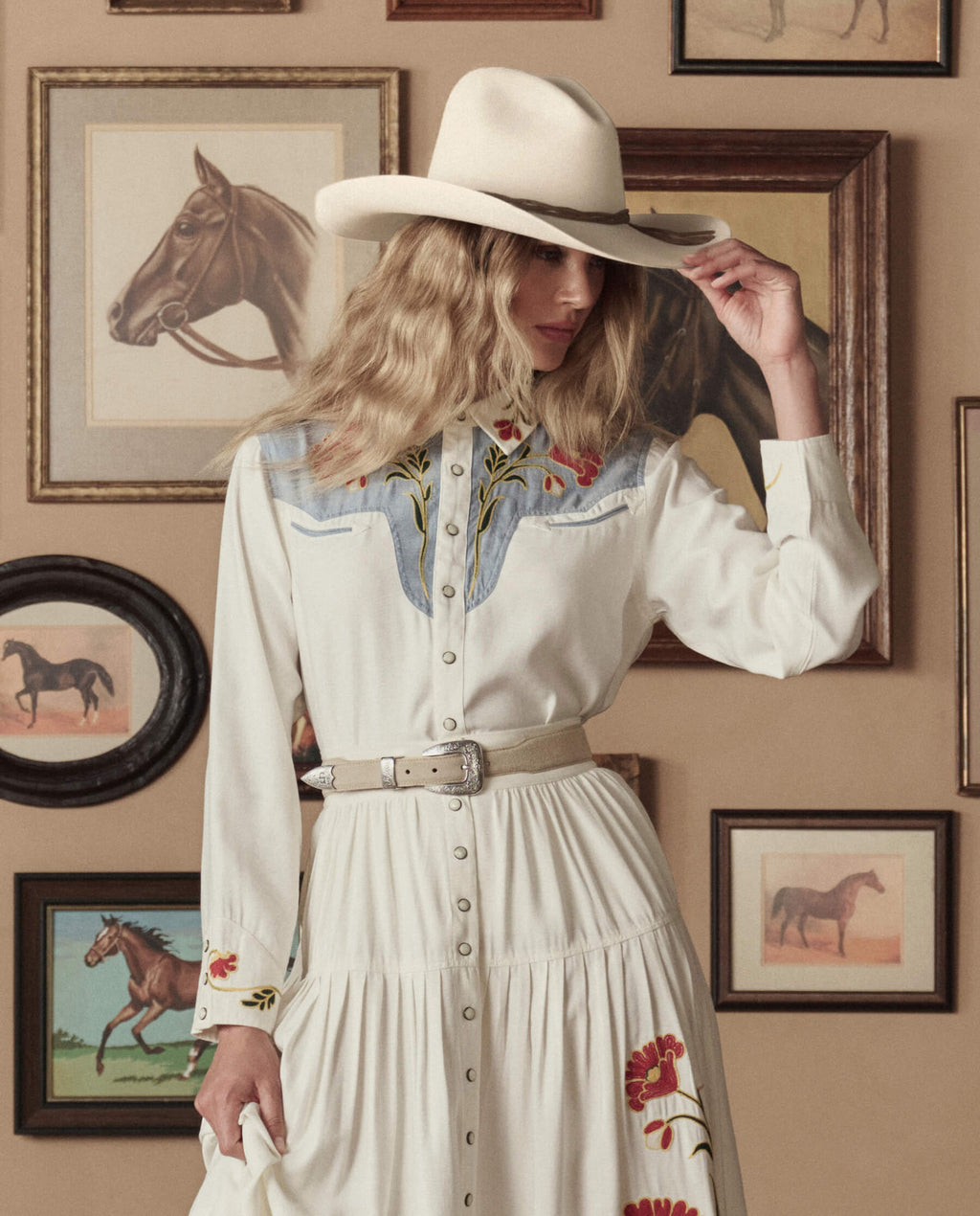 The Western Narrow Belt. -- Cream With Silver