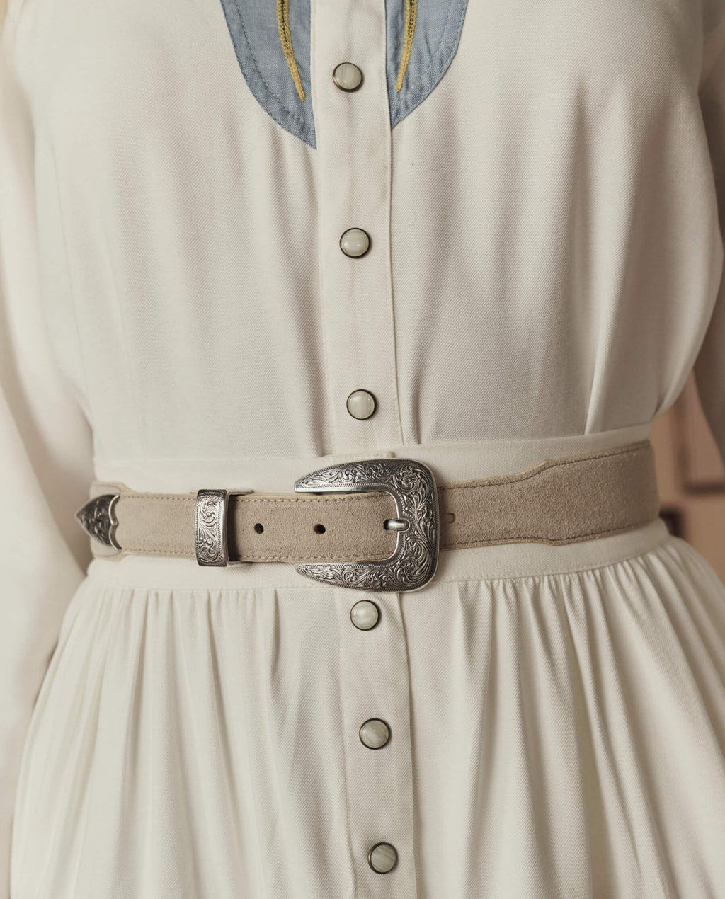 The Western Narrow Belt. -- Cream With Silver