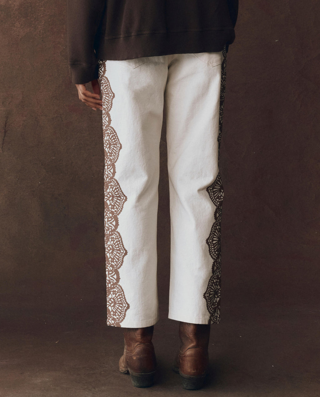 The Lace Print Wayne Jean. -- Cream with Brown