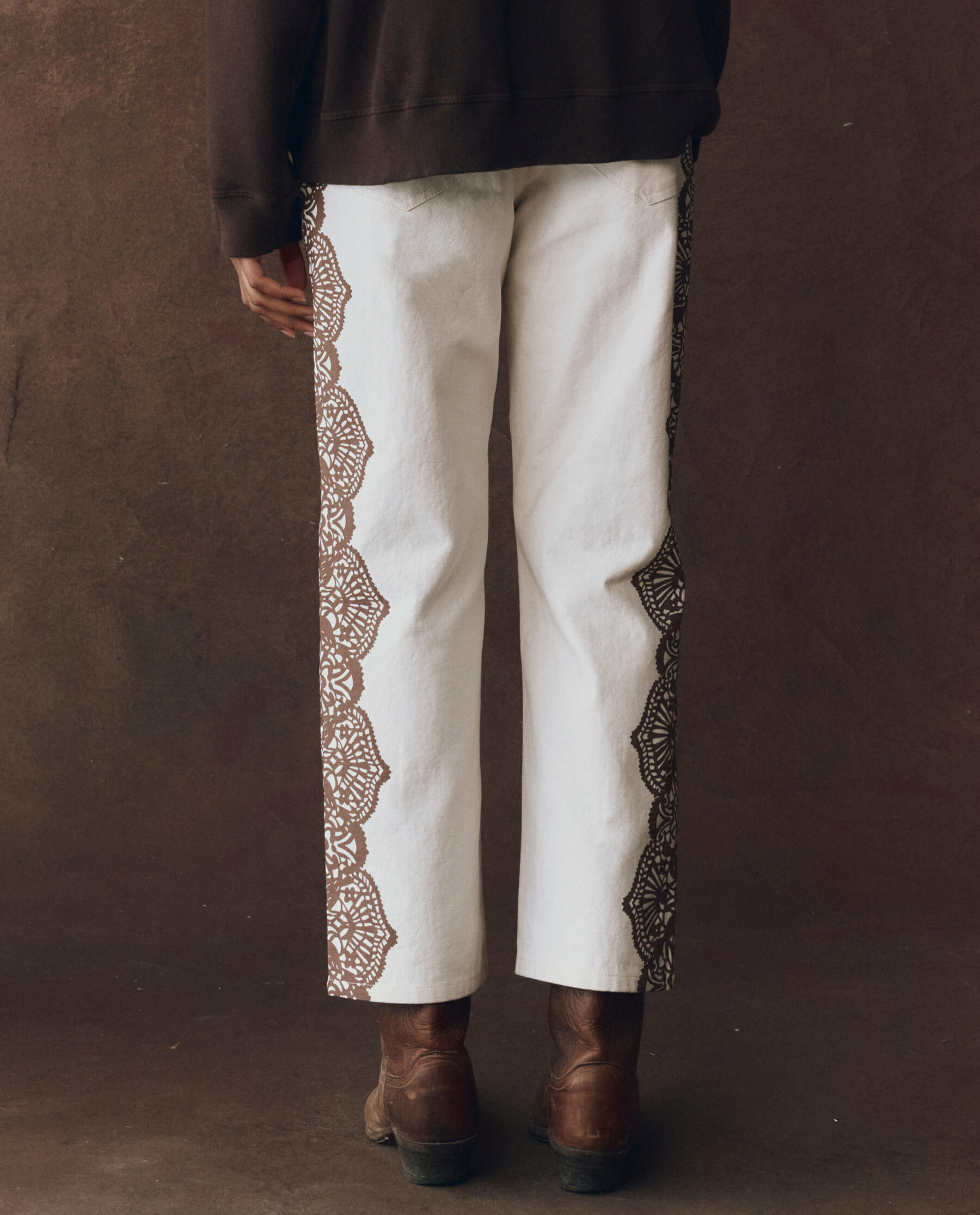 The Lace Print Wayne Jean. -- Cream with Brown