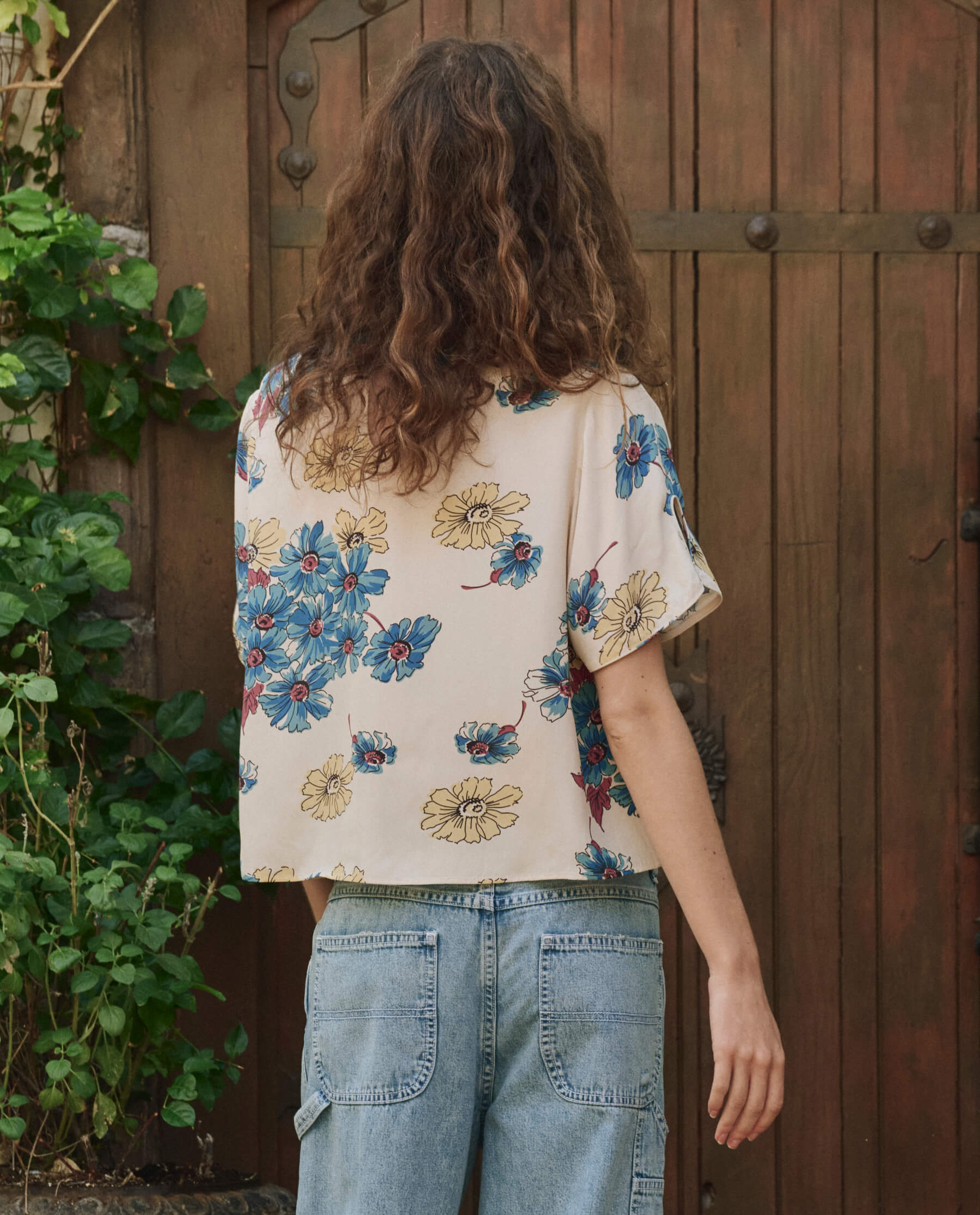 The Mandolin Top. -- Sungold Floral