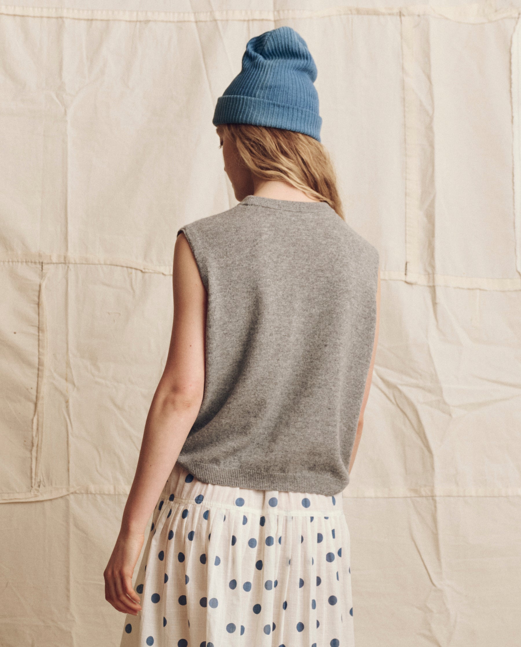 The Cashmere Pullover Vest. -- Heather Grey