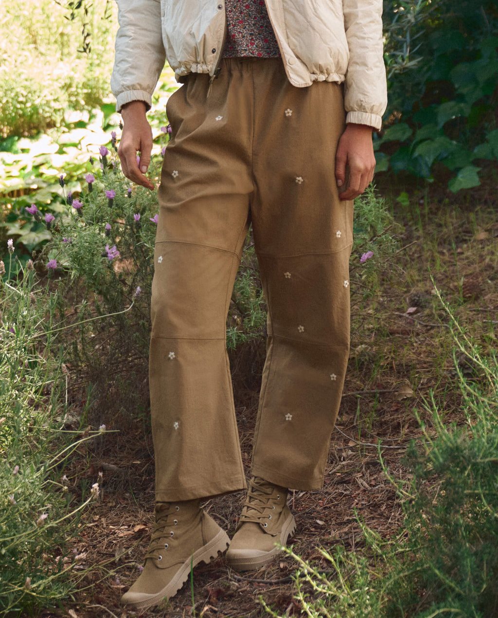 The Embroidered Outpost Pant. -- Khaki With Cream Daisies
