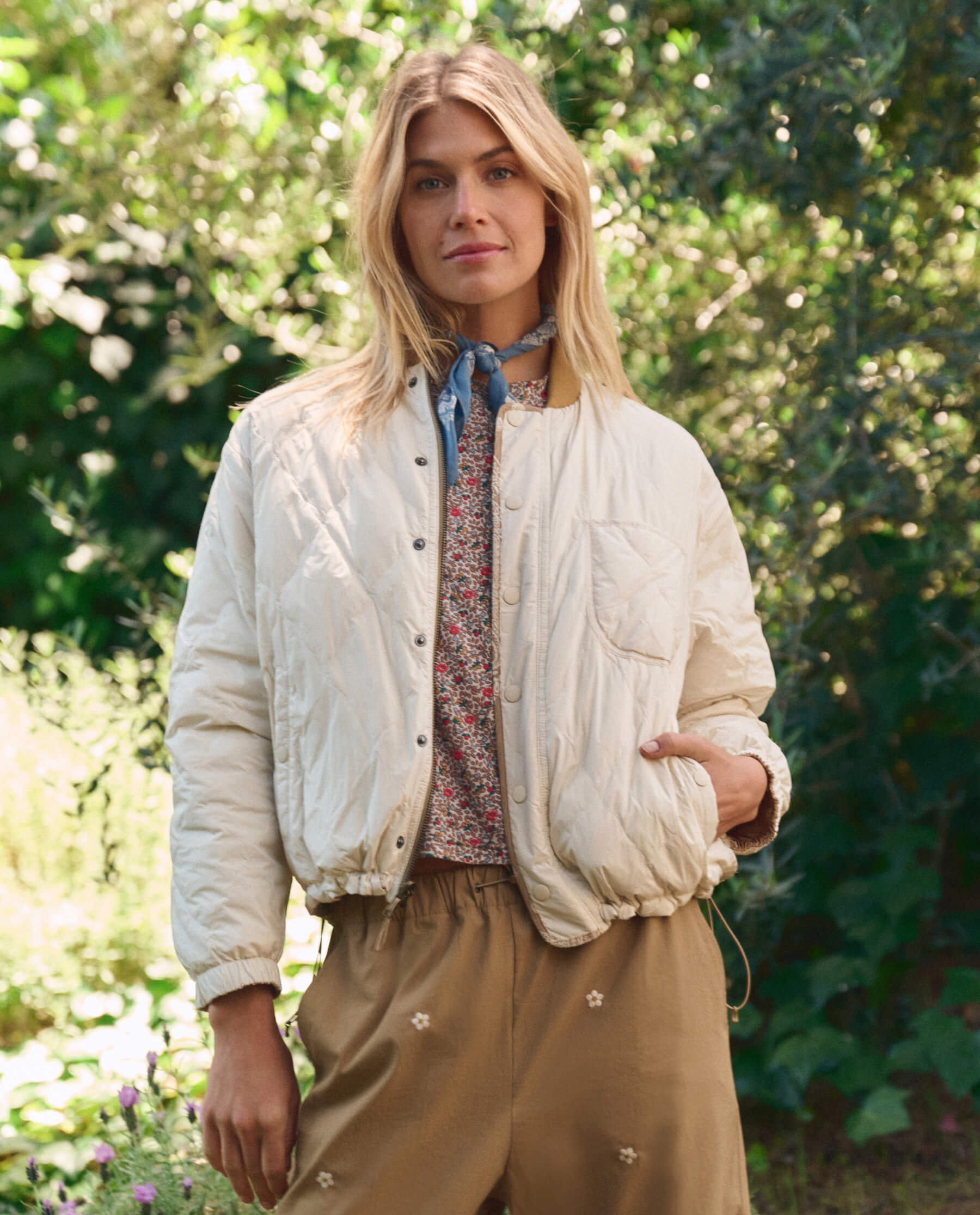 The Reversible Ultra Light Puffer. -- Khaki Bandana With Cream