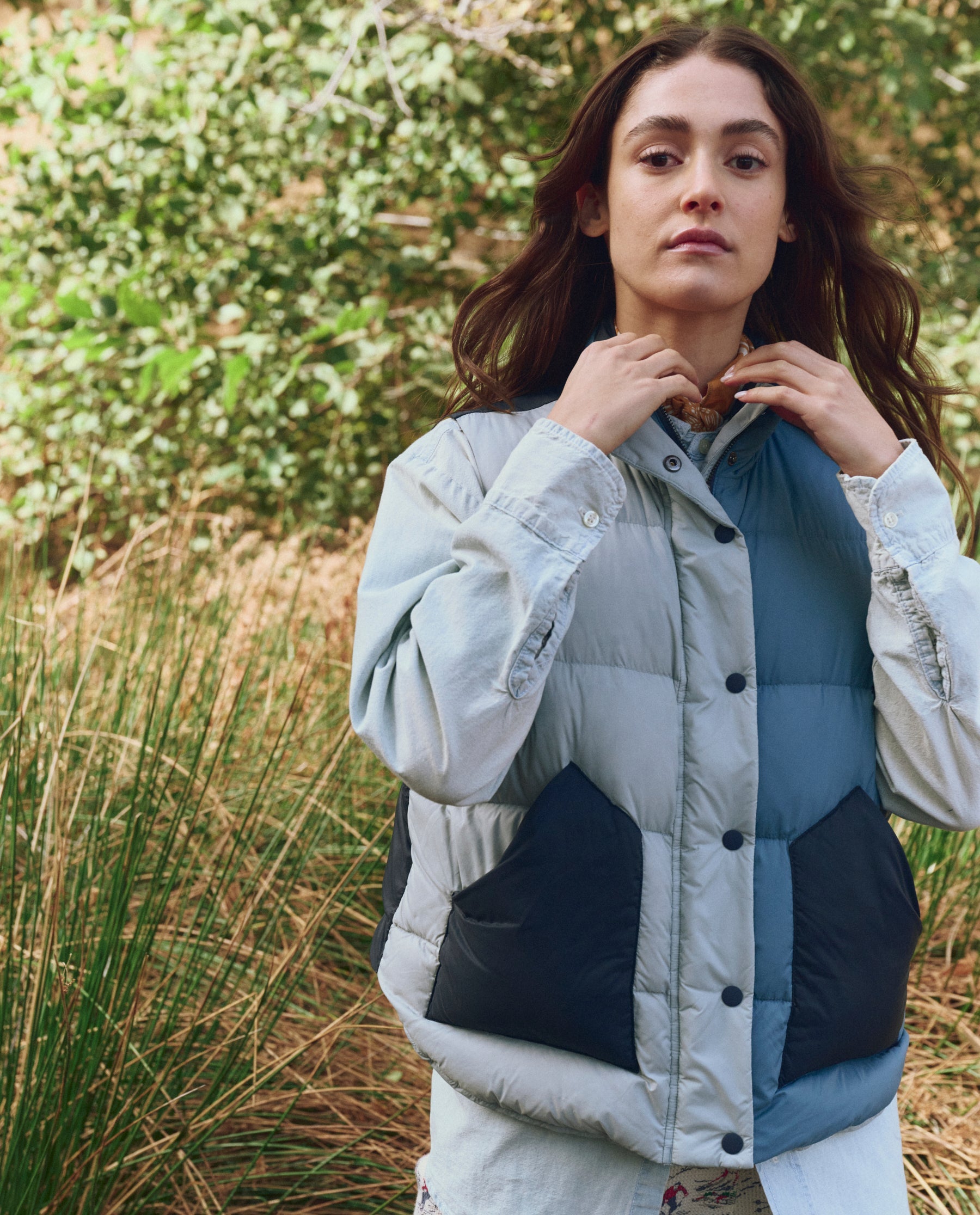 The Polar Vest. -- Navy Colorblock