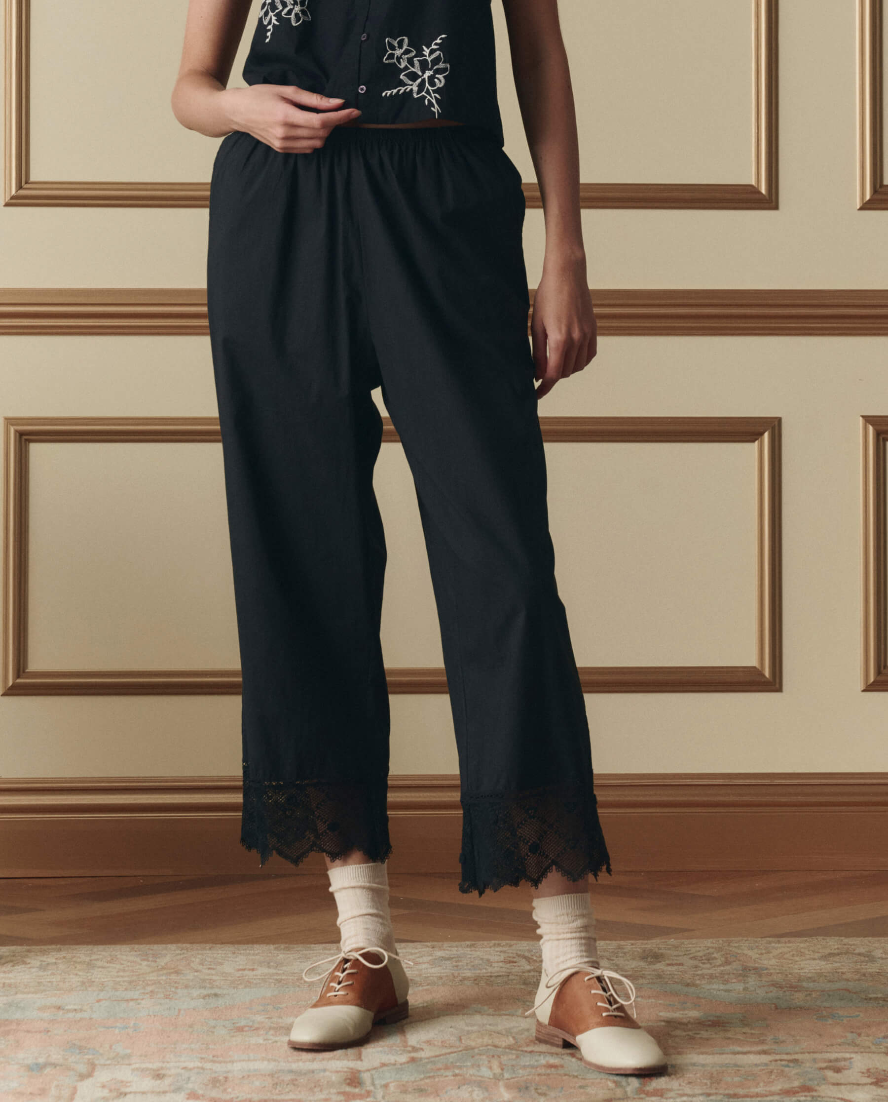 The Rosette Crochet Pant. -- Black