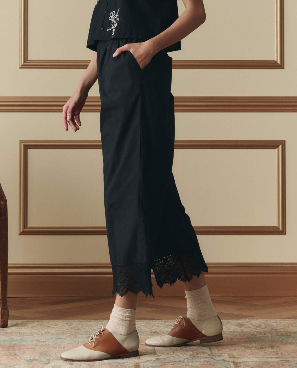 The Rosette Crochet Pant. -- Black