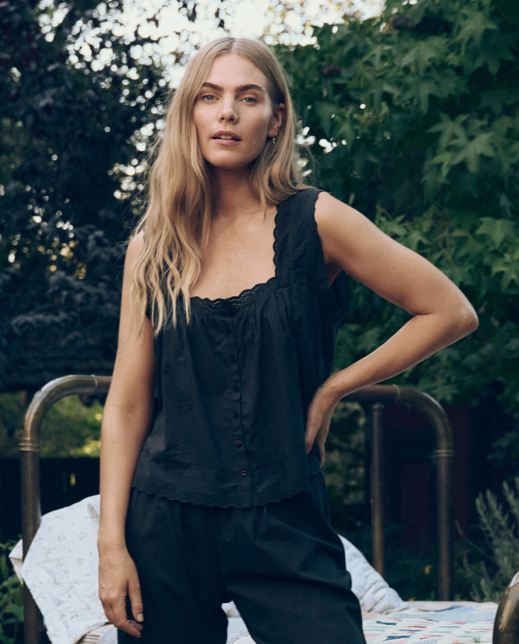 The Eyelet Tank. -- Black