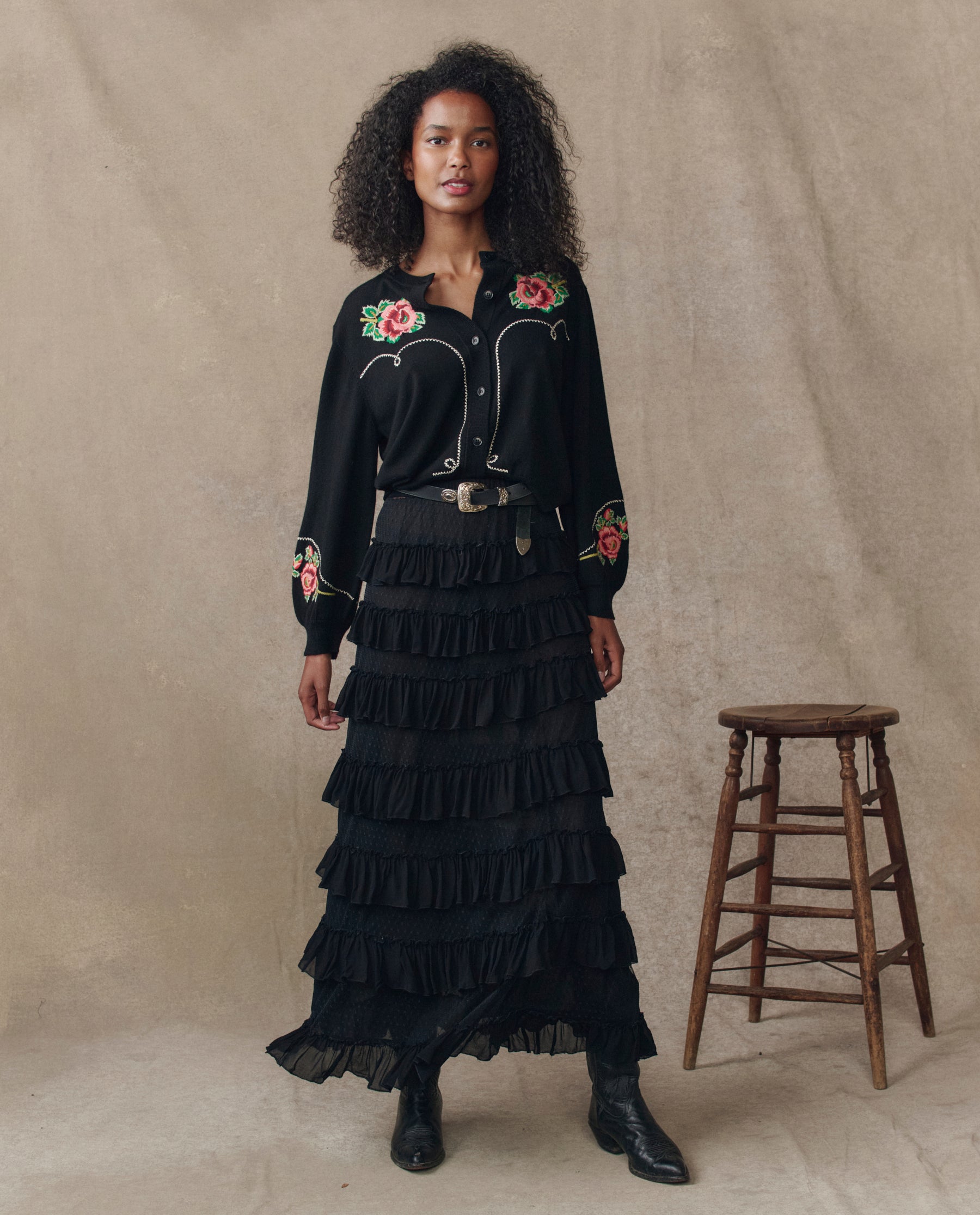The Heirloom Rose Western Cardigan. -- Black