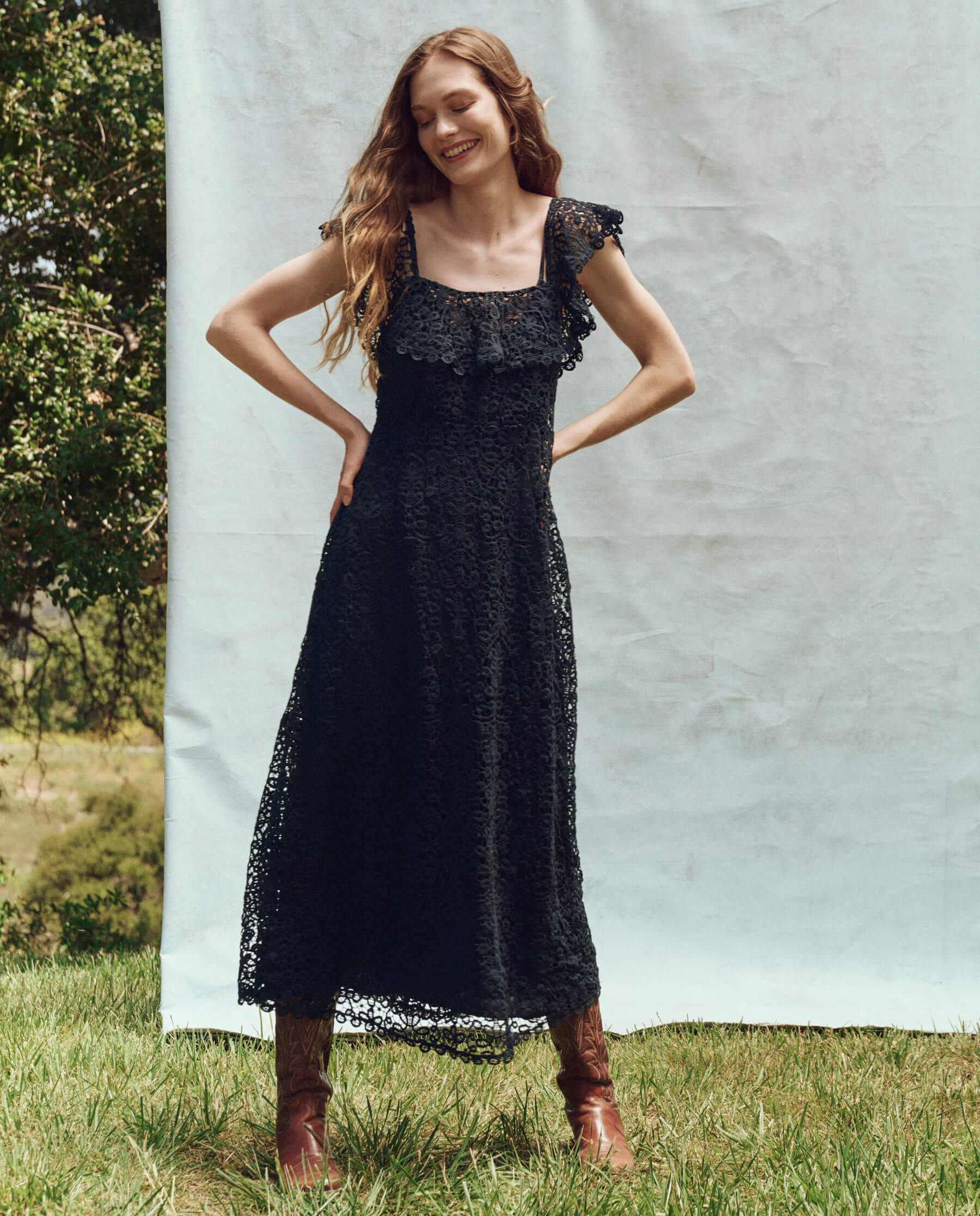 The Balcony Dress. -- Navy