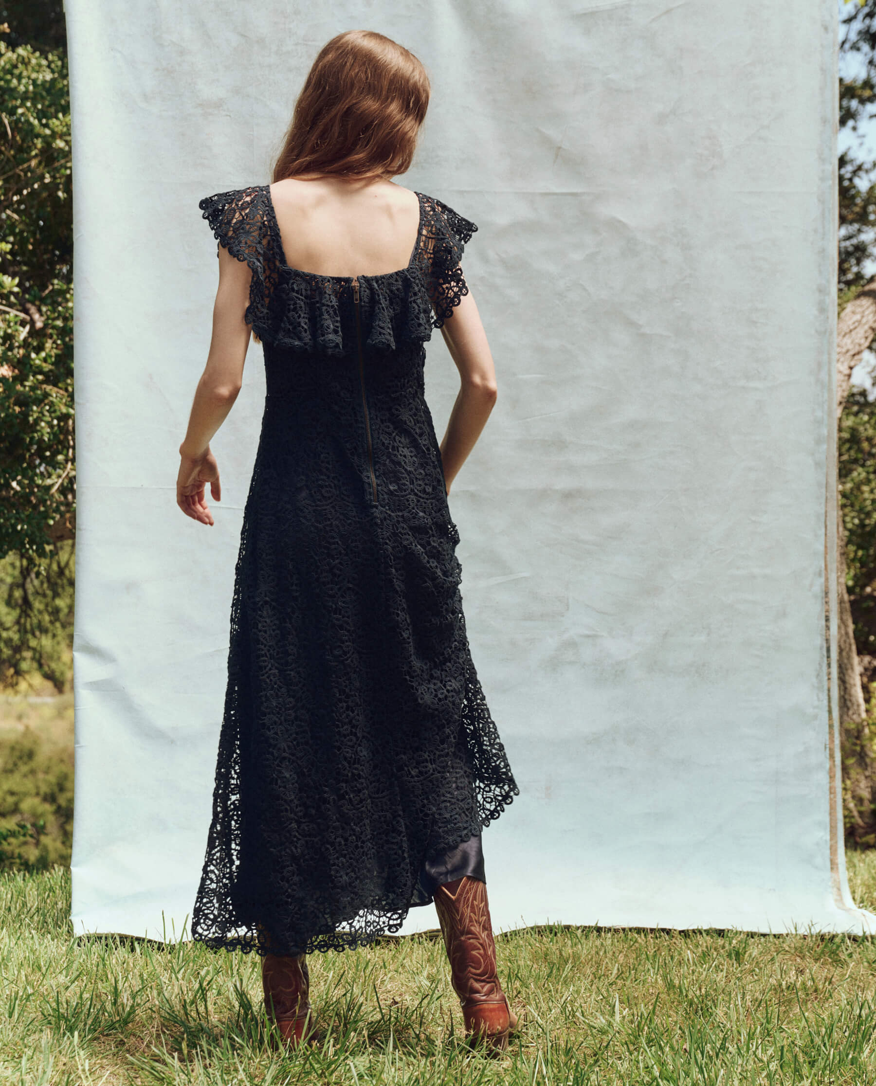 The Balcony Dress. -- Navy