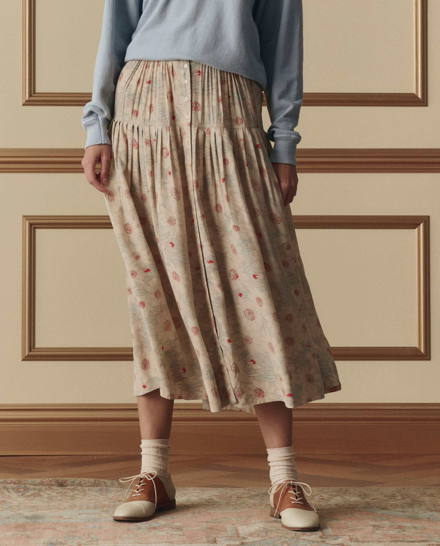 The Highland Skirt. -- Champagne Scattered Bloom