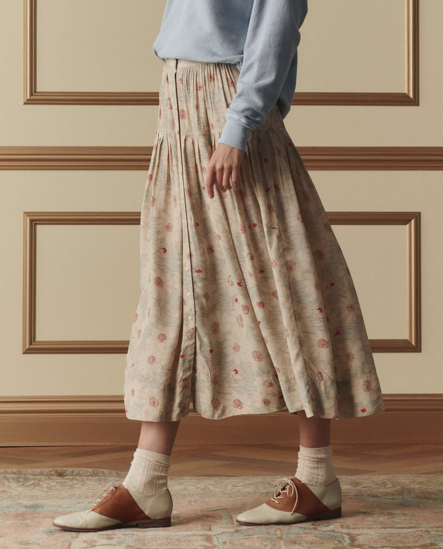 The Highland Skirt. -- Champagne Scattered Bloom