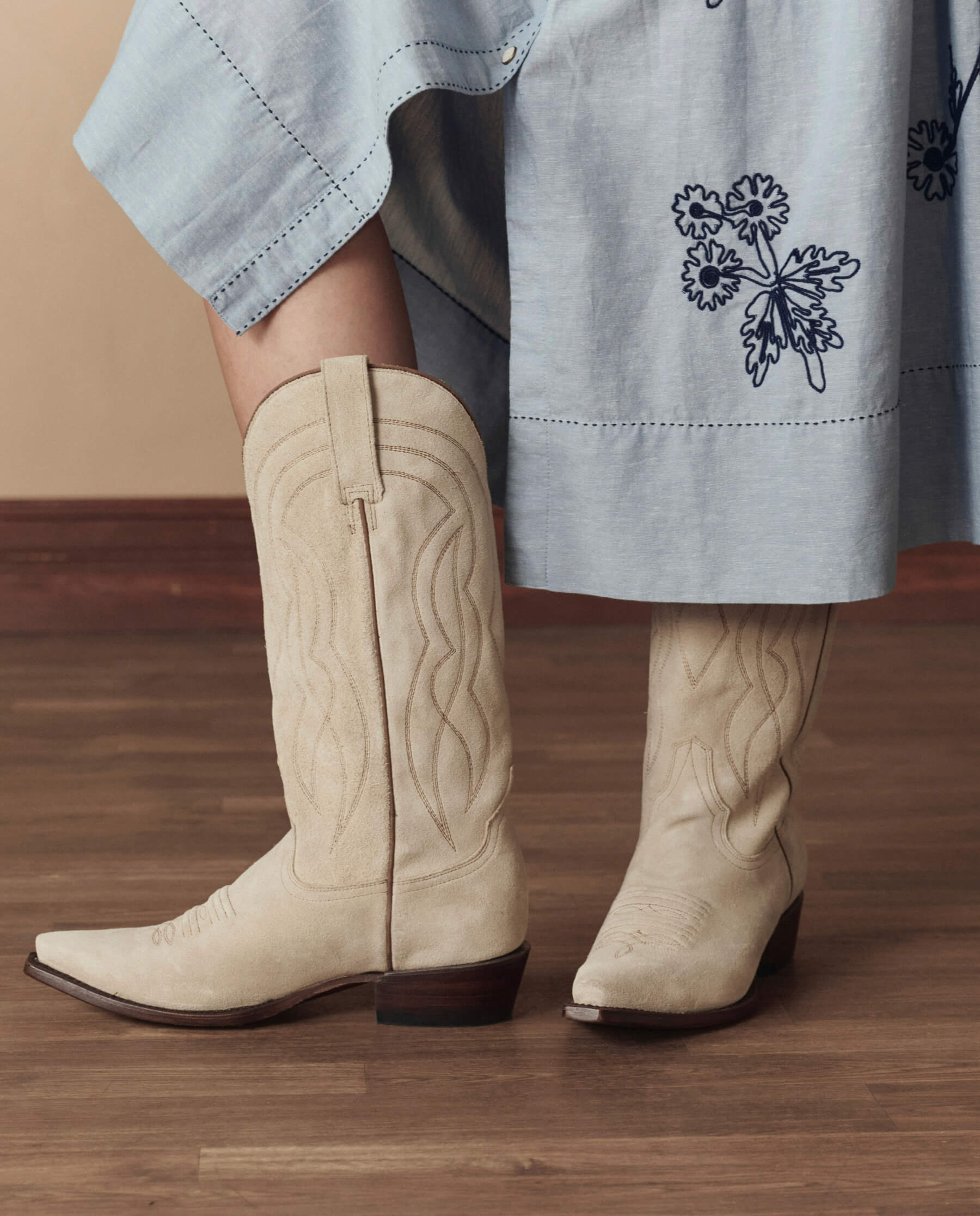 The Cowboy Boot (Suede). -- Pearl