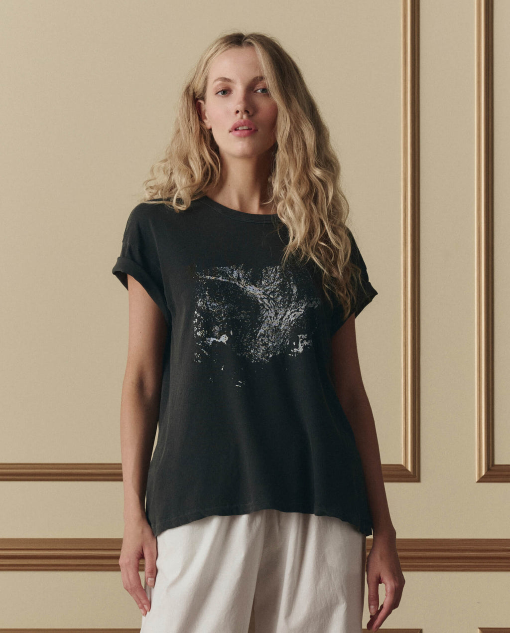 The Boxy Crew W/ Shadow Oak Graphic. -- Washed Black