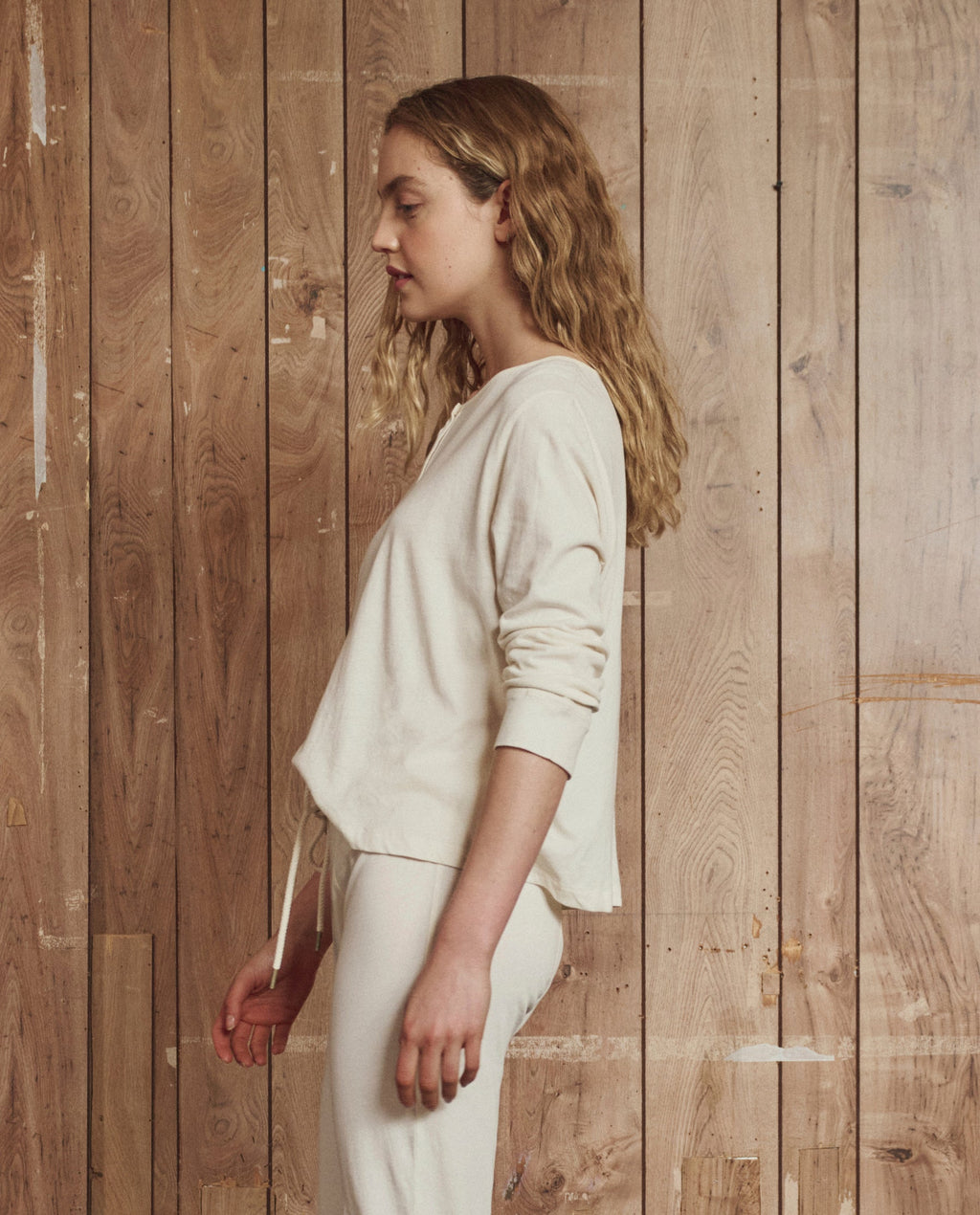 The Crop Sleep Henley.. -- Washed White