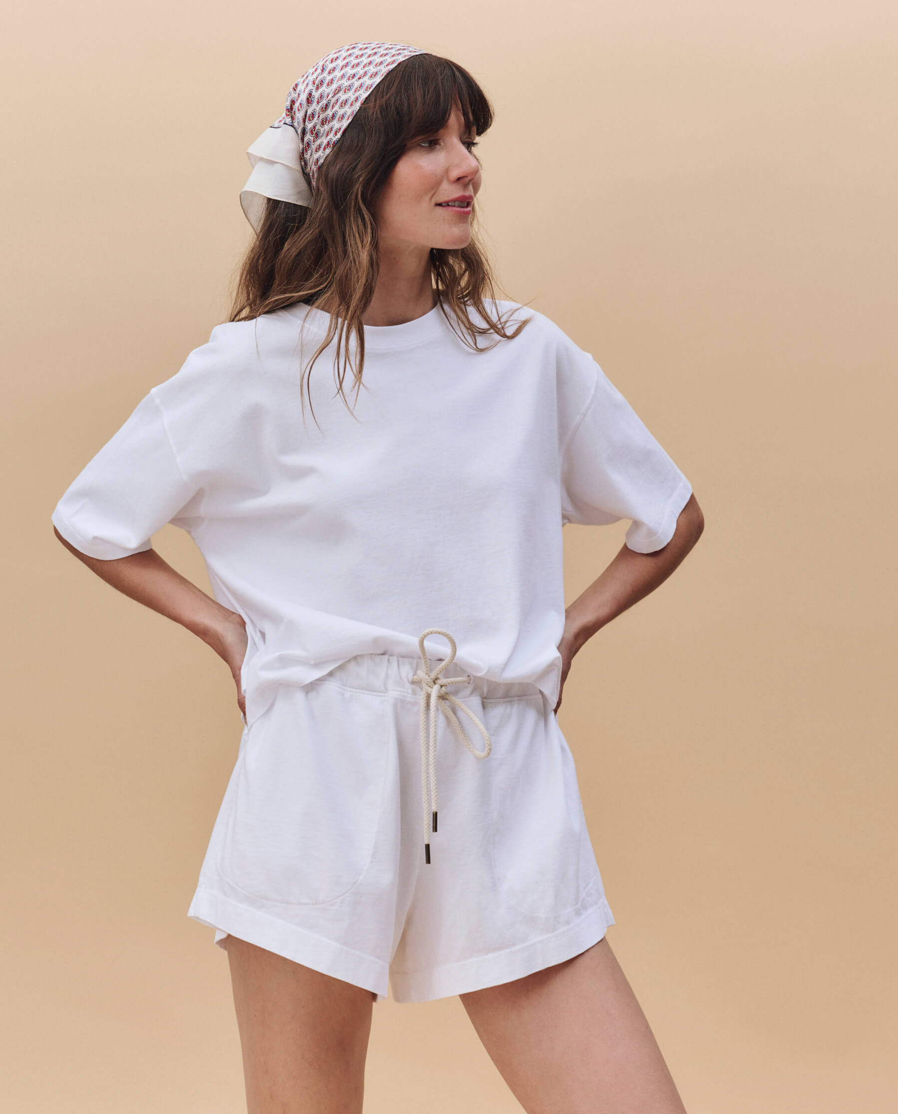 The Flutter Short. -- True White