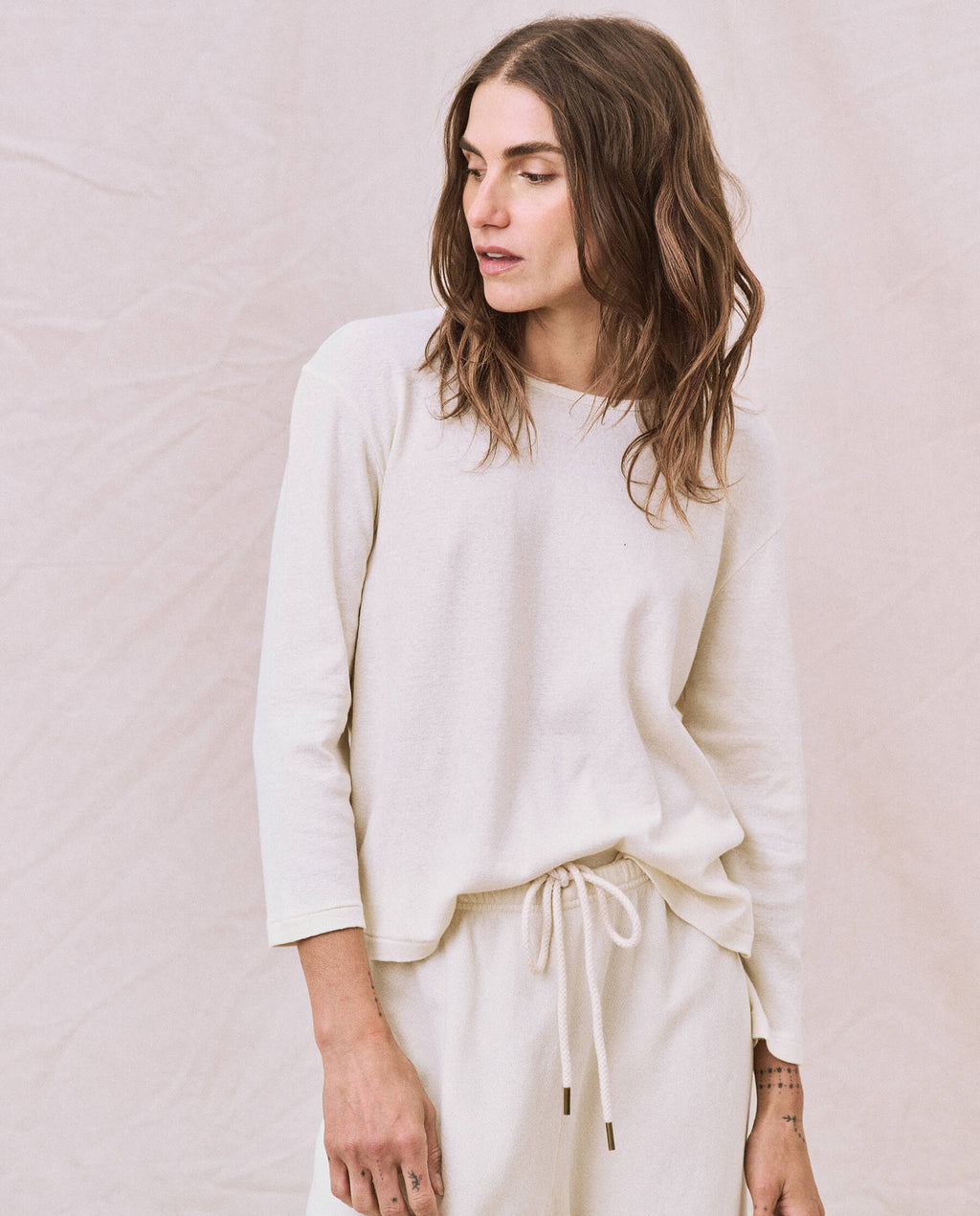 The Long Sleeve Recycled Slim Crew. -- Natural