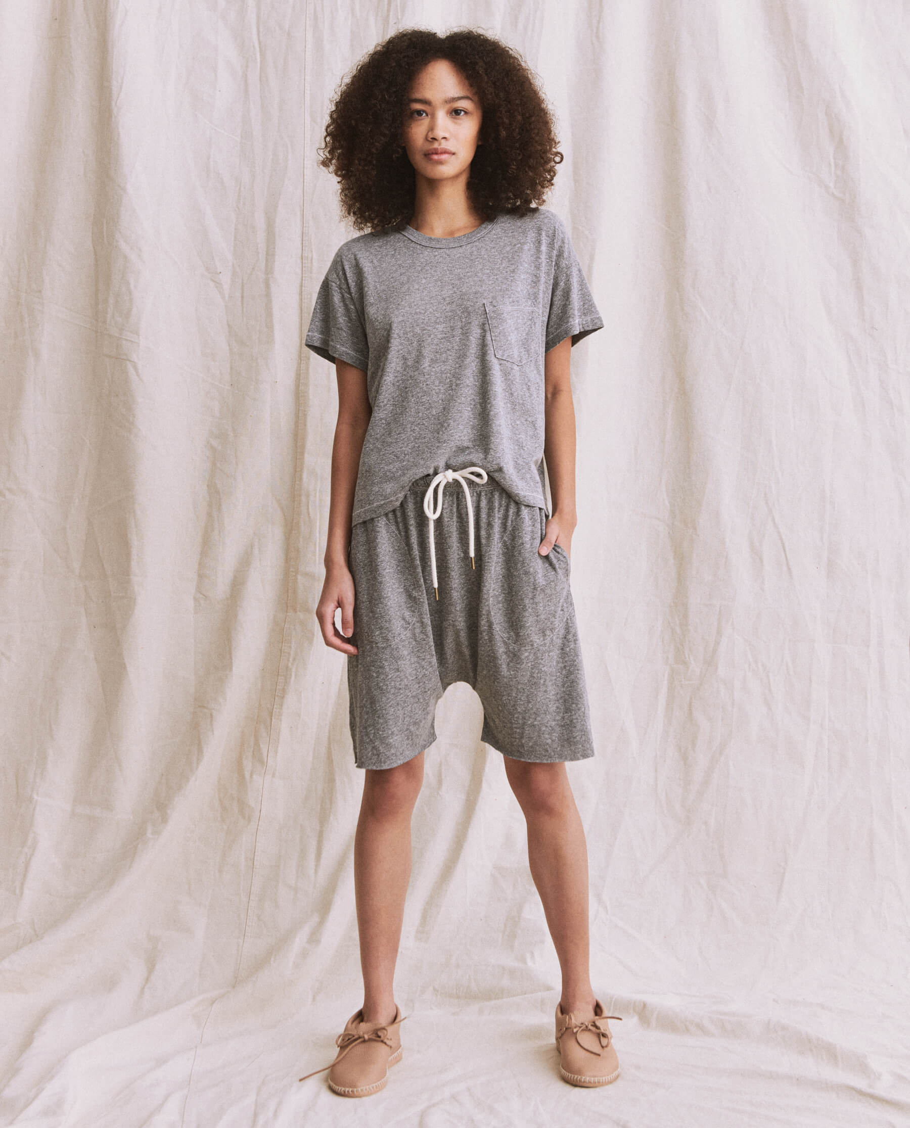 The Pocket Tee. -- Heather Grey