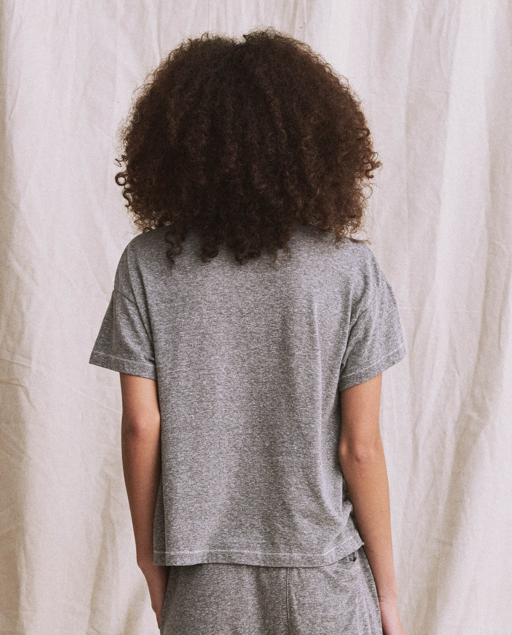 The Pocket Tee. -- Heather Grey